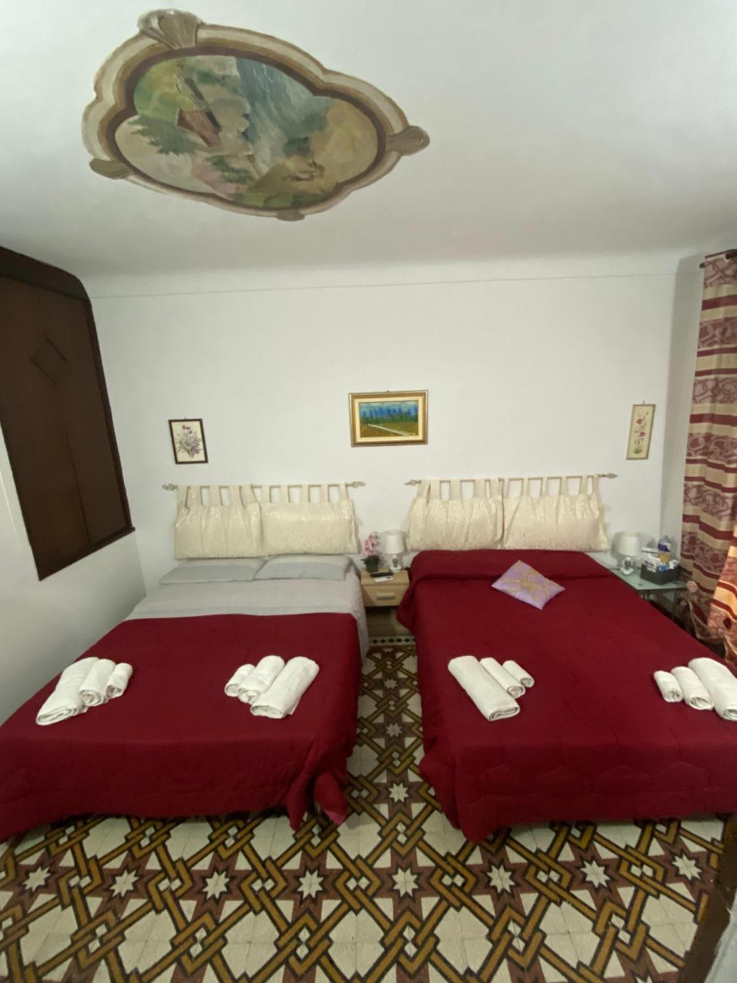 B&B Con Cucina La Ninfea Caltagirone Exteriör bild