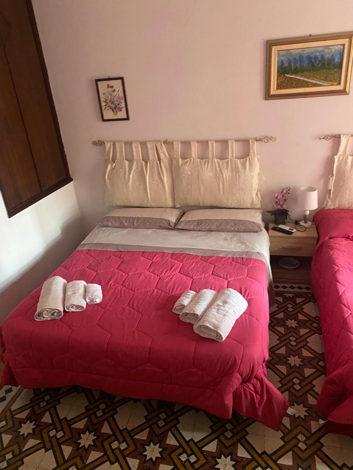 B&B Con Cucina La Ninfea Caltagirone Exteriör bild